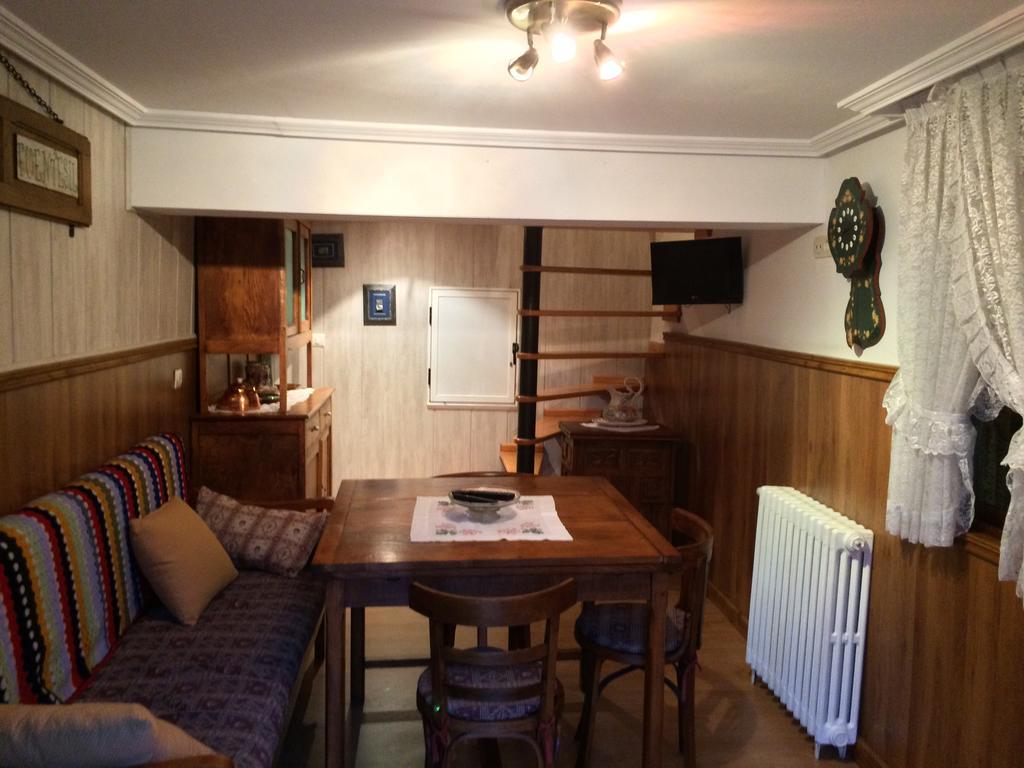 Casa Rural Fuentesil Robles de Laciana Екстер'єр фото